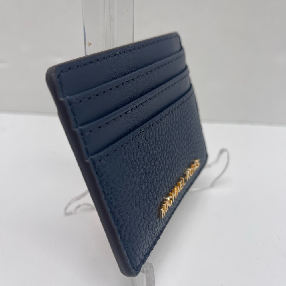 MICHAEL KORS
Large Pebbled Leather Card Holder Case
Navy
NWT - Picture 7 of 16
